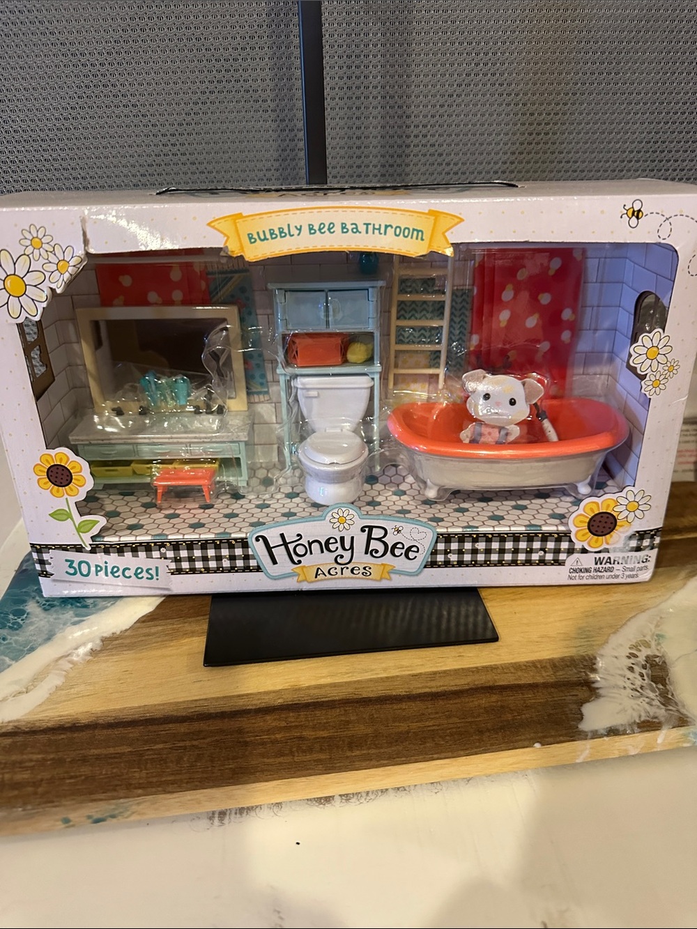 Bubbly Bee Bathroom Playset - Orange & White